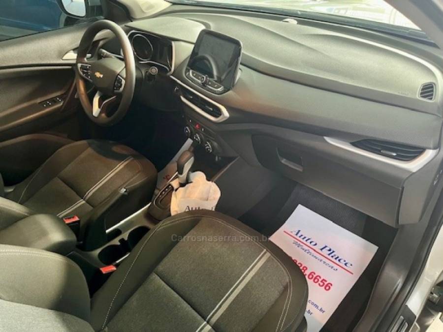 CHEVROLET - TRACKER - 2022/2023 - Prata - R$ 109.900,00
