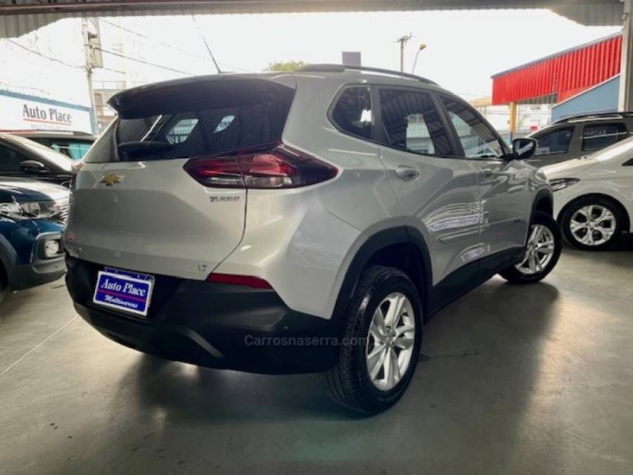 CHEVROLET - TRACKER - 2022/2023 - Prata - R$ 109.900,00
