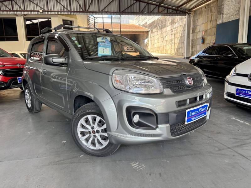 FIAT - UNO - 2017/2017 - Cinza - R$ 39.900,00