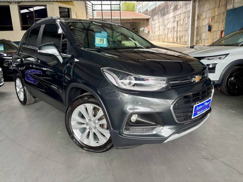 CHEVROLET - TRACKER - 2018/2019 - Cinza - R$ 90.900,00