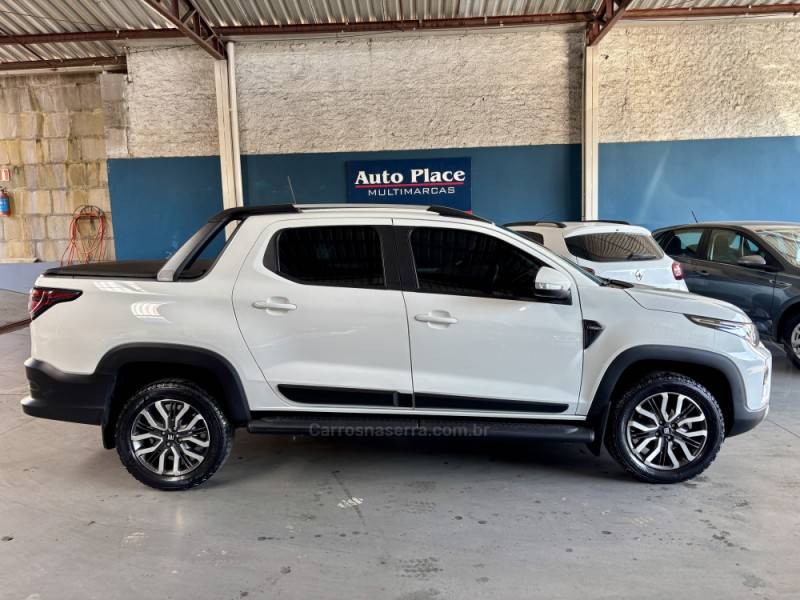 FIAT - STRADA - 2024/2025 - Branca - R$ 135.900,00