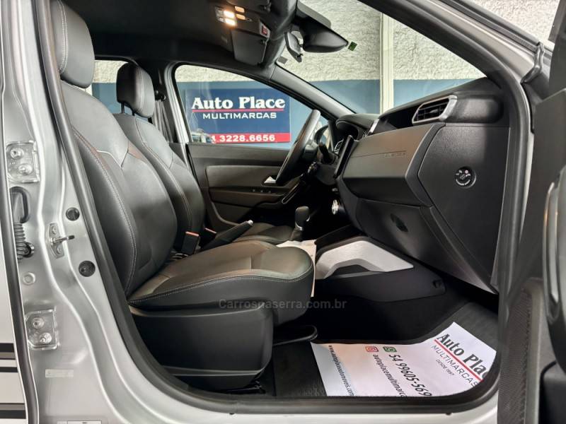 RENAULT - DUSTER - 2023/2024 - Prata - R$ 109.900,00