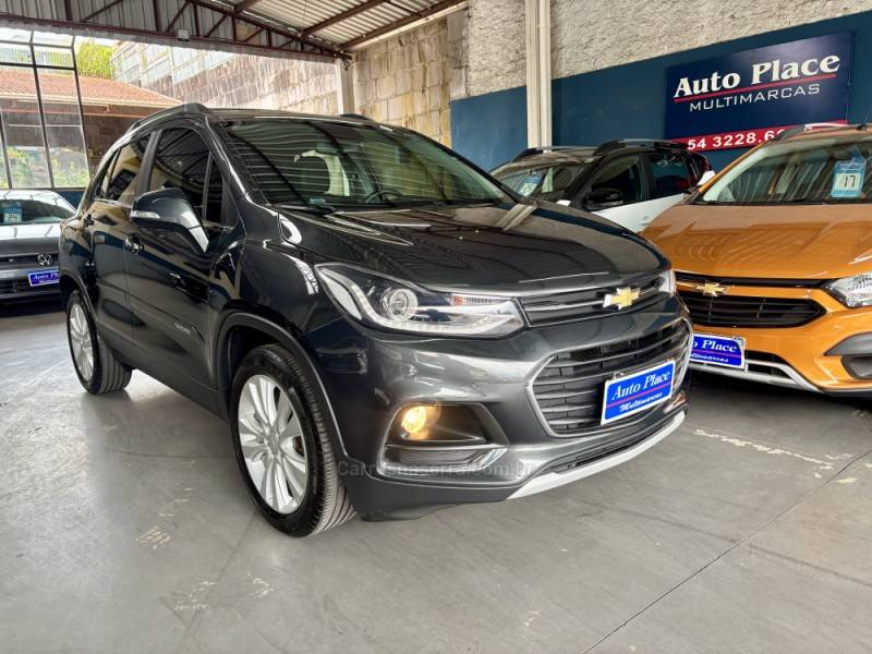 CHEVROLET - TRACKER - 2018/2019 - Cinza - R$ 90.900,00