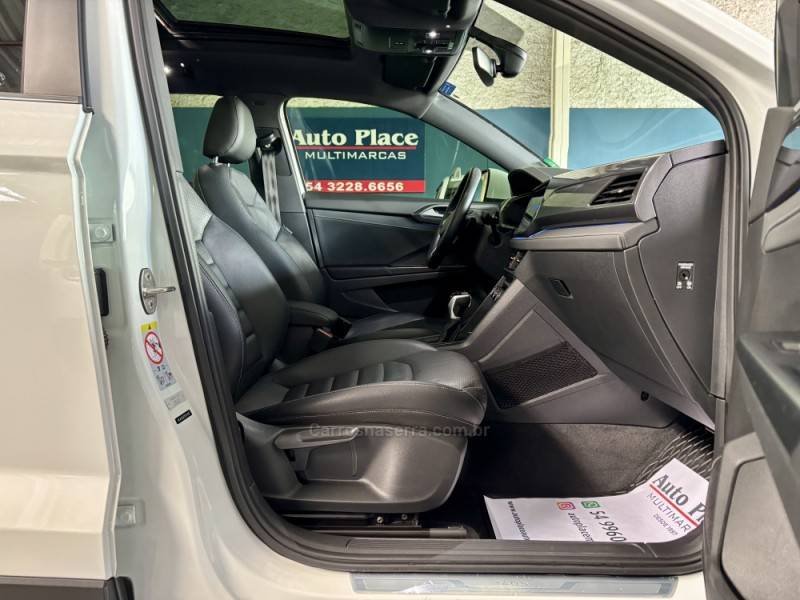 VOLKSWAGEN - TAOS - 2022/2022 - Branca - R$ 153.900,00