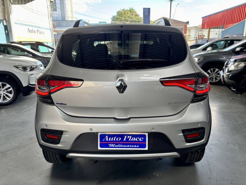 RENAULT - SANDERO - 2021/2022 - Prata - Sob Consulta