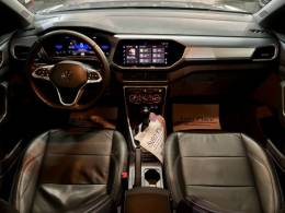 VOLKSWAGEN - T-CROSS - 2023/2024 - Prata - R$ 118.900,00