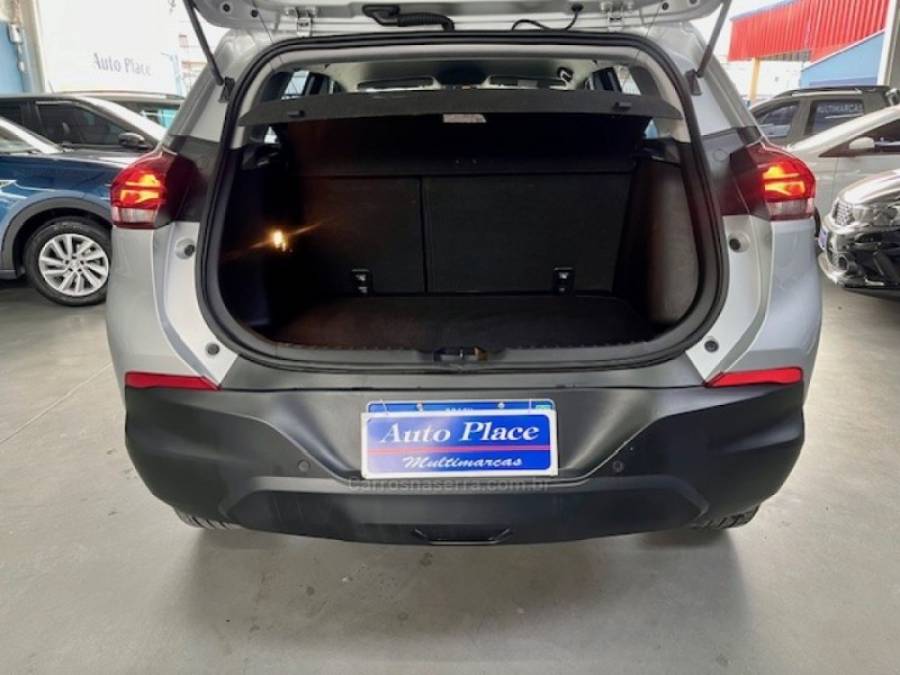 CHEVROLET - TRACKER - 2022/2023 - Prata - R$ 109.900,00