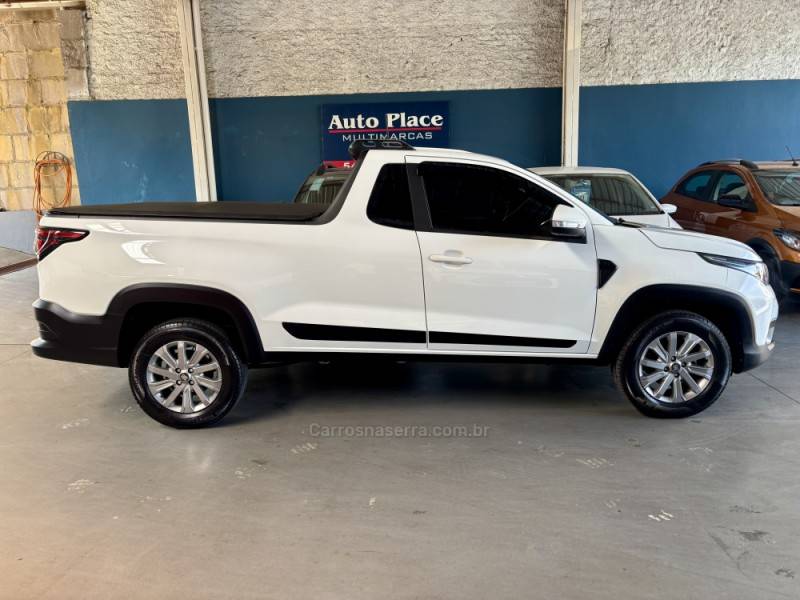 FIAT - STRADA - 2021/2022 - Branca - R$ 81.900,00