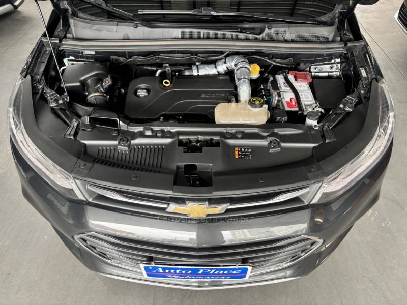 CHEVROLET - TRACKER - 2018/2019 - Cinza - R$ 90.900,00