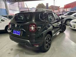RENAULT - DUSTER - 2022/2023 - Preta - R$ 109.900,00