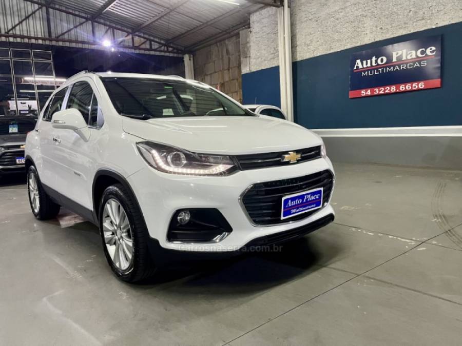 CHEVROLET - TRACKER - 2017/2018 - Branca - R$ 94.900,00