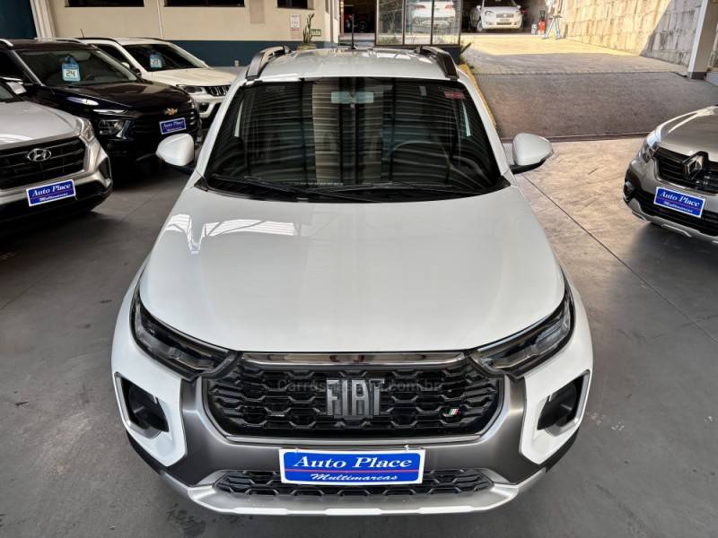 FIAT - STRADA - 2024/2025 - Branca - R$ 135.900,00