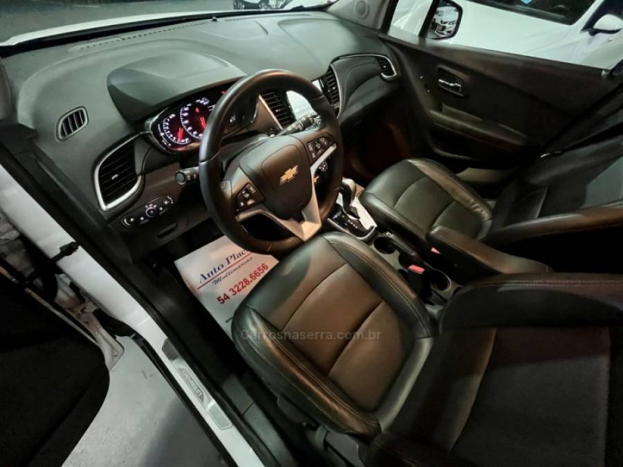CHEVROLET - TRACKER - 2017/2018 - Branca - R$ 94.900,00