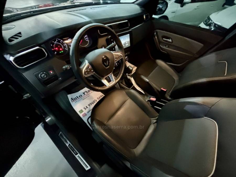 RENAULT - DUSTER - 2022/2023 - Preta - R$ 109.900,00