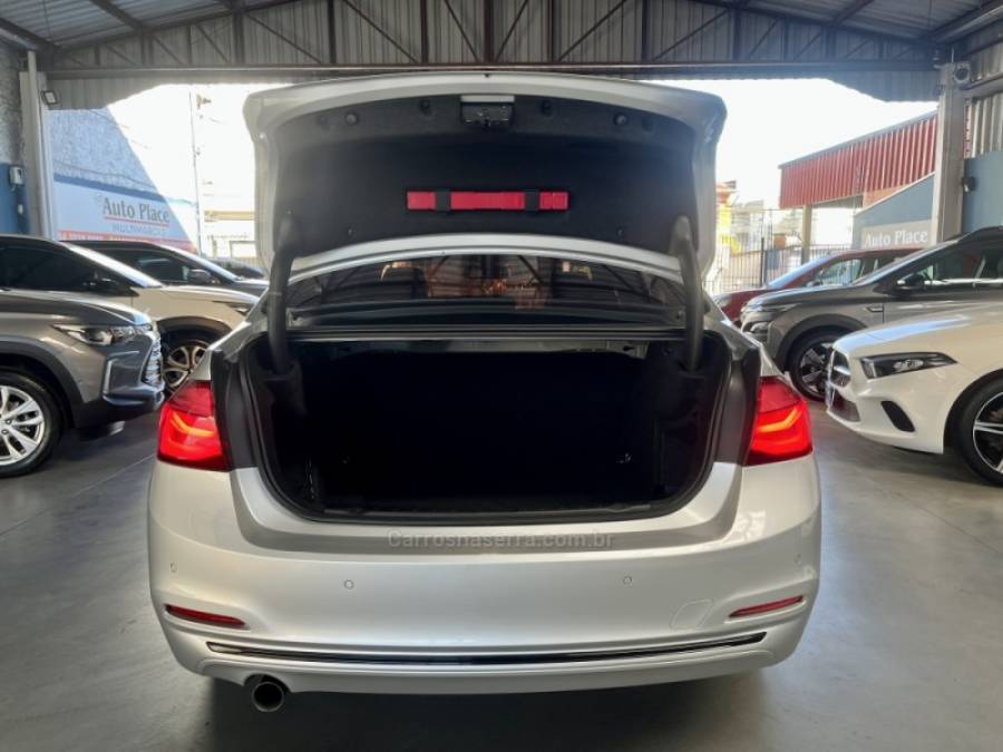 BMW - 320I - 2018/2018 - Prata - R$ 129.900,00