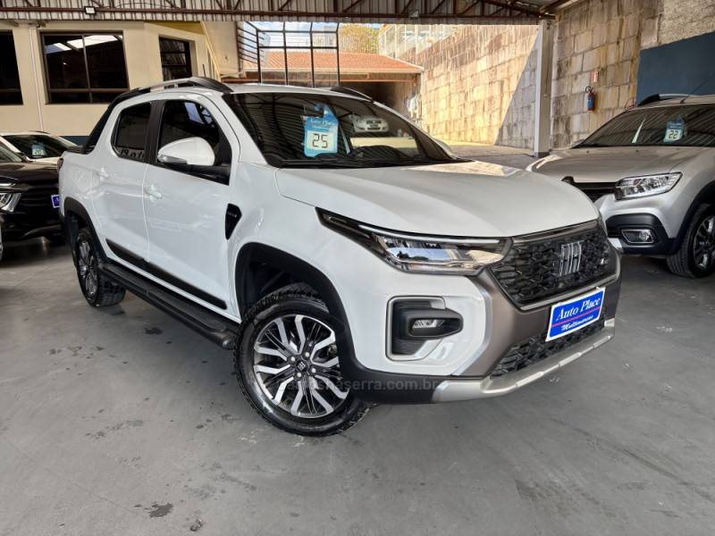 FIAT - STRADA - 2024/2025 - Branca - R$ 135.900,00