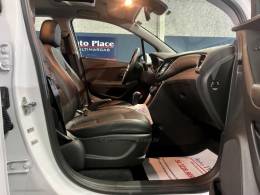 CHEVROLET - TRACKER - 2017/2018 - Branca - R$ 92.900,00