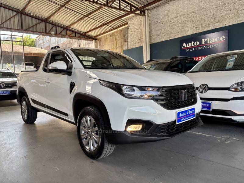FIAT - STRADA - 2021/2022 - Branca - R$ 81.900,00