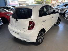 NISSAN - MARCH - 2015/2016 - Branca - R$ 40.000,00