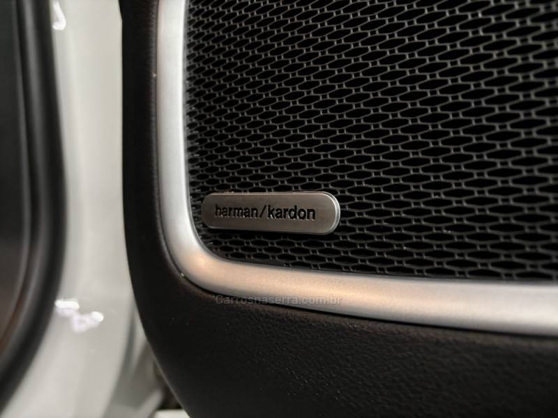 JEEP - COMMANDER - 2022/2022 - Branca - R$ 185.900,00