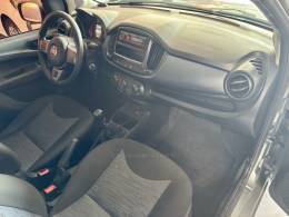 FIAT - UNO - 2017/2017 - Cinza - R$ 39.900,00