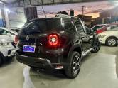 RENAULT - DUSTER - 2022/2023 - Preta - R$ 108.900,00
