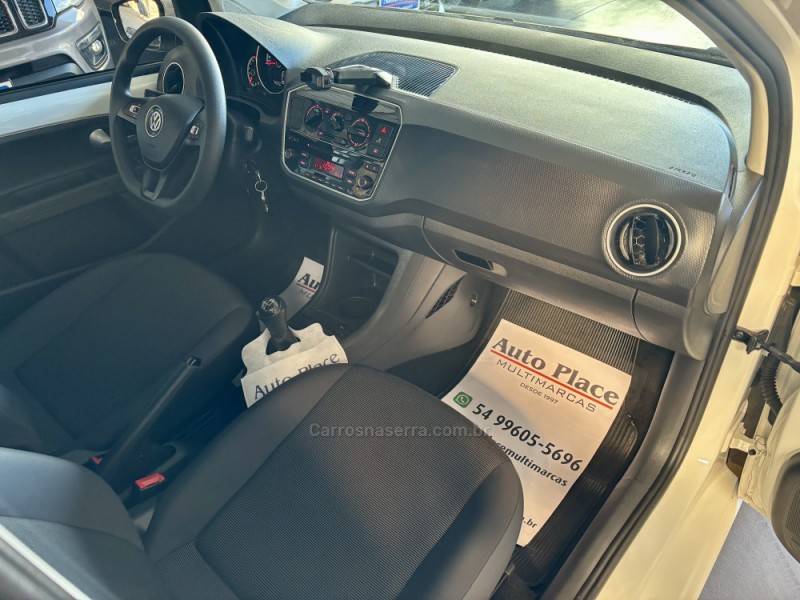 VOLKSWAGEN - UP - 2019/2020 - Branca - R$ 62.900,00