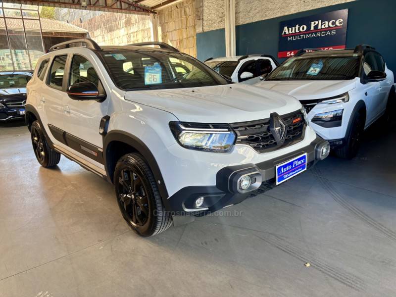 RENAULT - DUSTER - 2025/2026 - Branca - R$ 129.900,00
