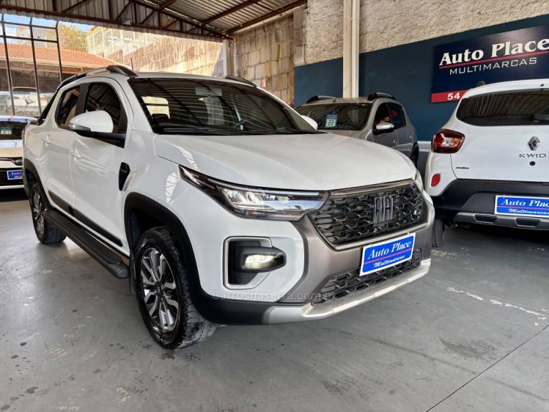 FIAT - STRADA - 2024/2025 - Branca - R$ 135.900,00