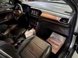 VOLKSWAGEN - T-CROSS - 2023/2024 - Prata - R$ 118.900,00