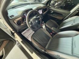 FIAT - STRADA - 2024/2025 - Branca - R$ 135.900,00