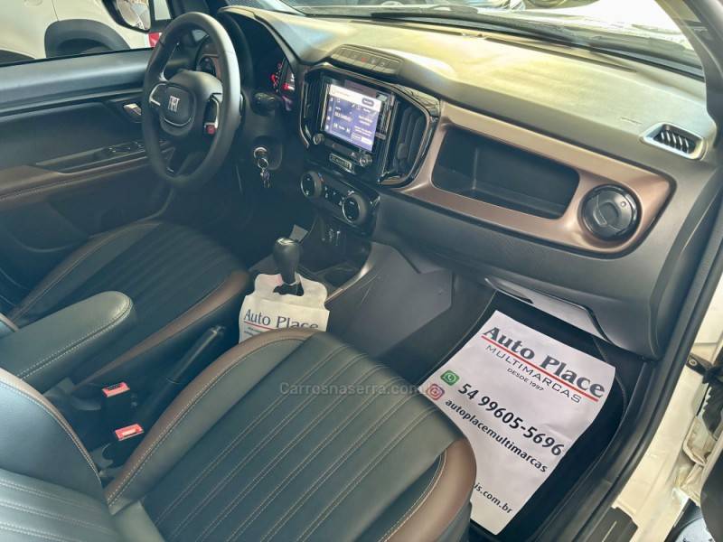 FIAT - STRADA - 2024/2025 - Branca - R$ 135.900,00