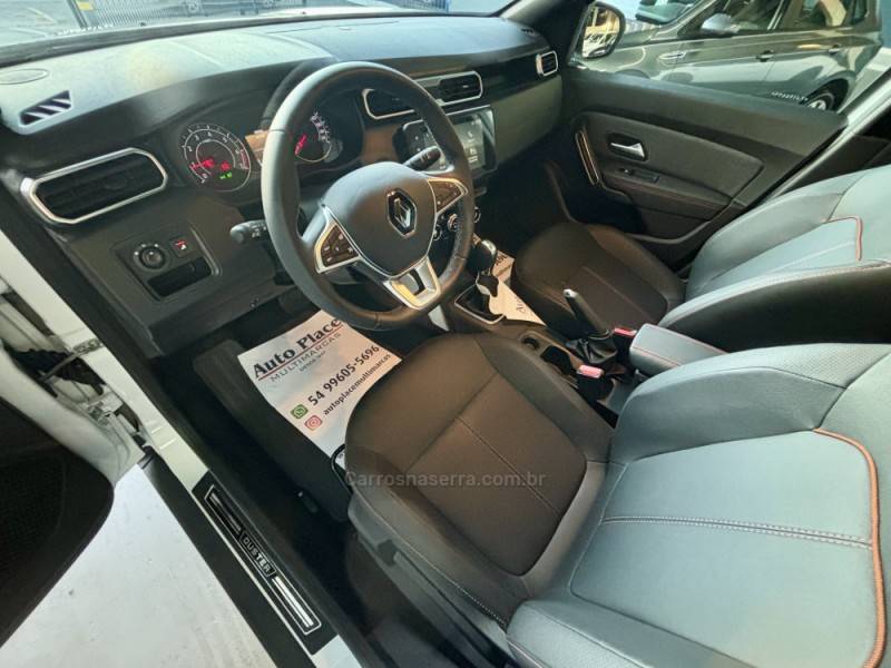 RENAULT - DUSTER - 2025/2026 - Branca - R$ 129.900,00