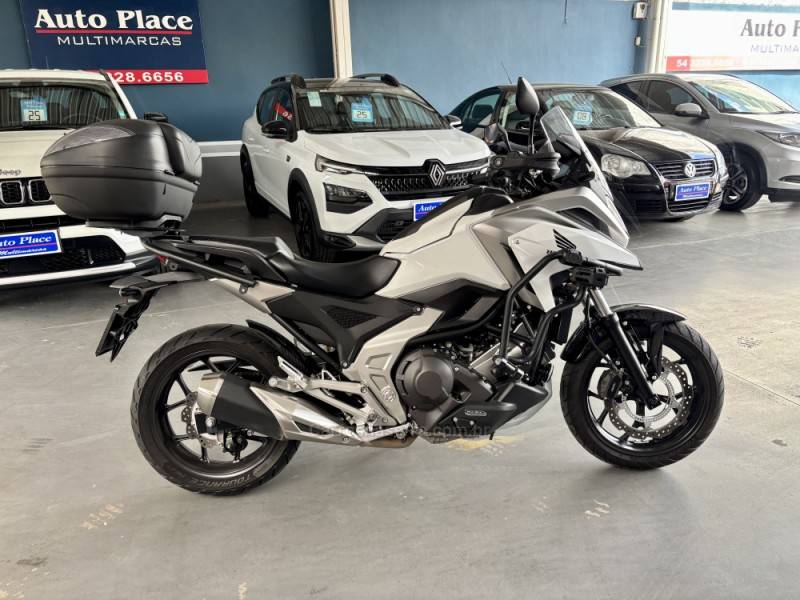 HONDA - NC 750X - 2021/2022 - Branca - R$ 54.900,00