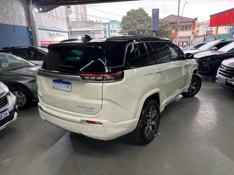 JEEP - COMMANDER - 2022/2022 - Branca - R$ 185.900,00