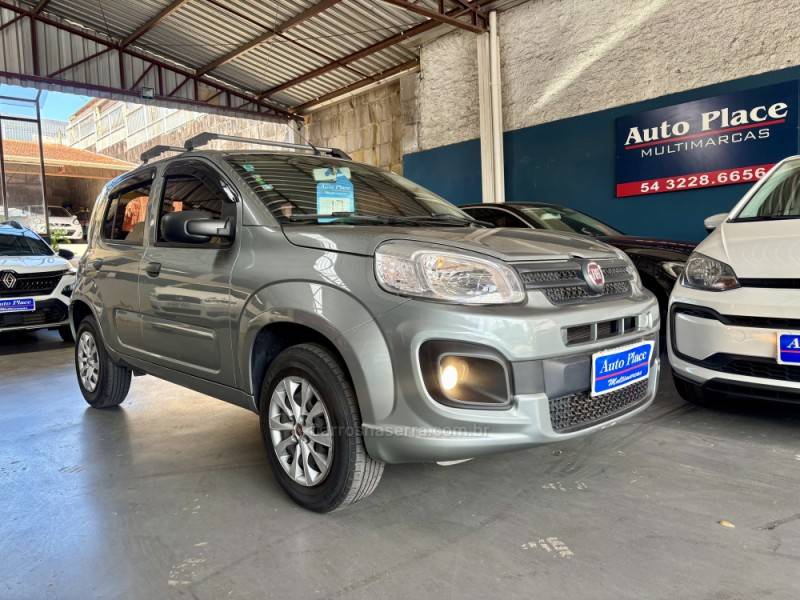 FIAT - UNO - 2017/2017 - Cinza - R$ 39.900,00