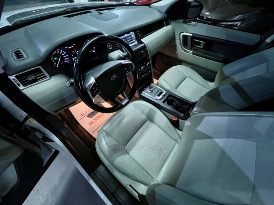 LAND ROVER - DISCOVERY SPORT - 2015/2016 - Branca - R$ 107.900,00