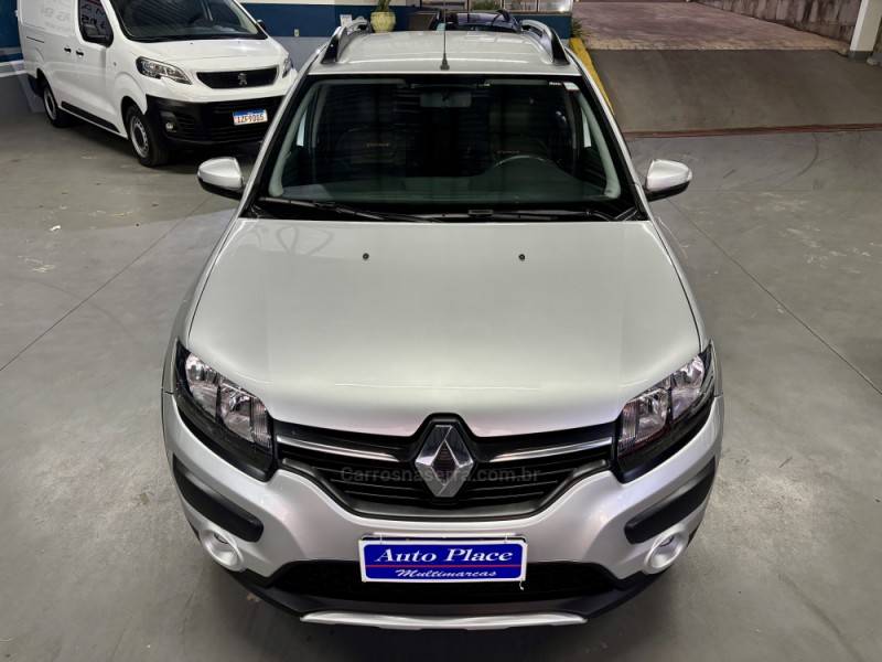 RENAULT - SANDERO - 2015/2016 - Prata - R$ 44.900,00