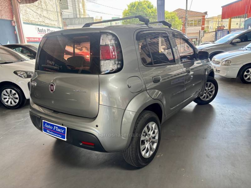 FIAT - UNO - 2017/2017 - Cinza - R$ 39.900,00