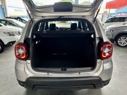 RENAULT - DUSTER - 2023/2024 - Prata - R$ 109.900,00