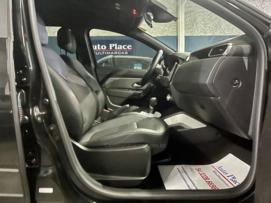 RENAULT - DUSTER - 2022/2023 - Preta - R$ 108.900,00