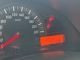 NISSAN - MARCH - 2015/2016 - Branca - R$ 40.000,00