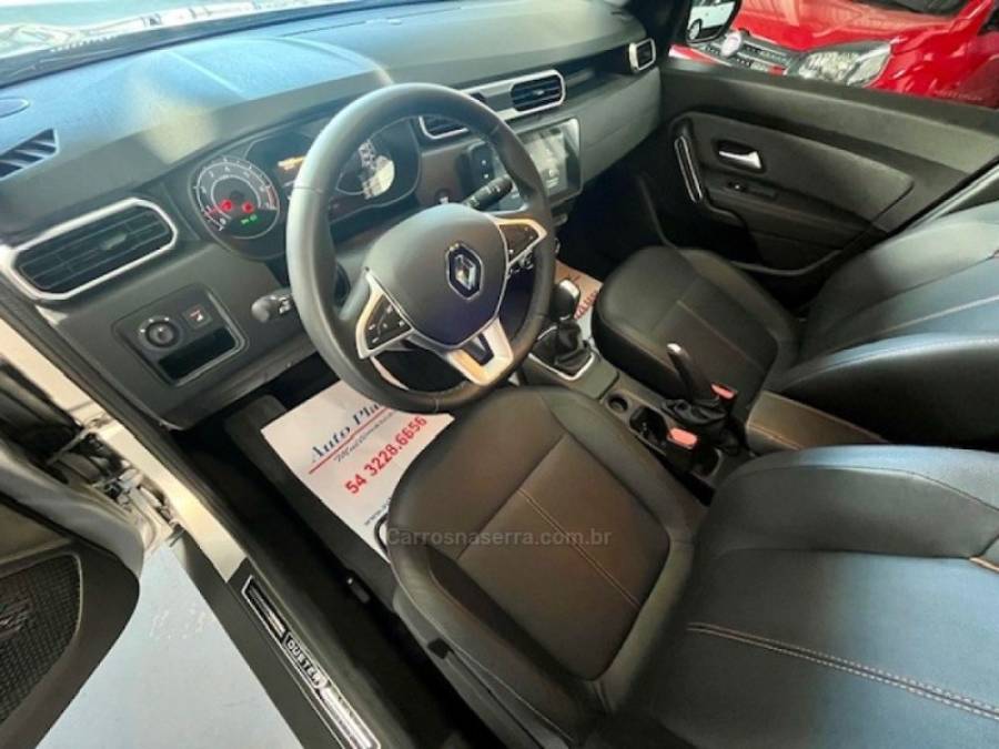 RENAULT - DUSTER - 2024/2025 - Prata - R$ 128.900,00