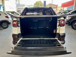FIAT - STRADA - 2024/2025 - Branca - R$ 135.900,00